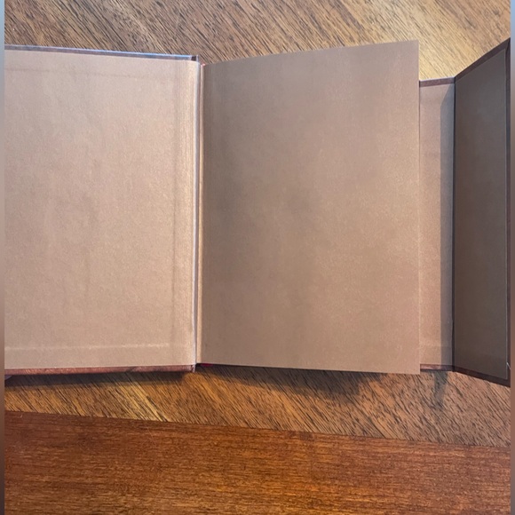 NWT The Secret Gratitude Book Hardcover Journal - Picture 2 of 6